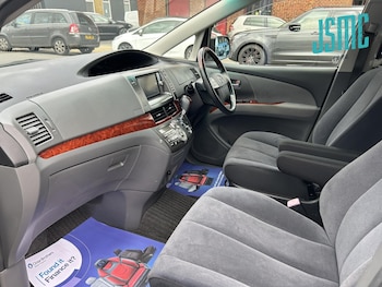 Used Toyota Estima 2011 for sale - 79088736: Photo