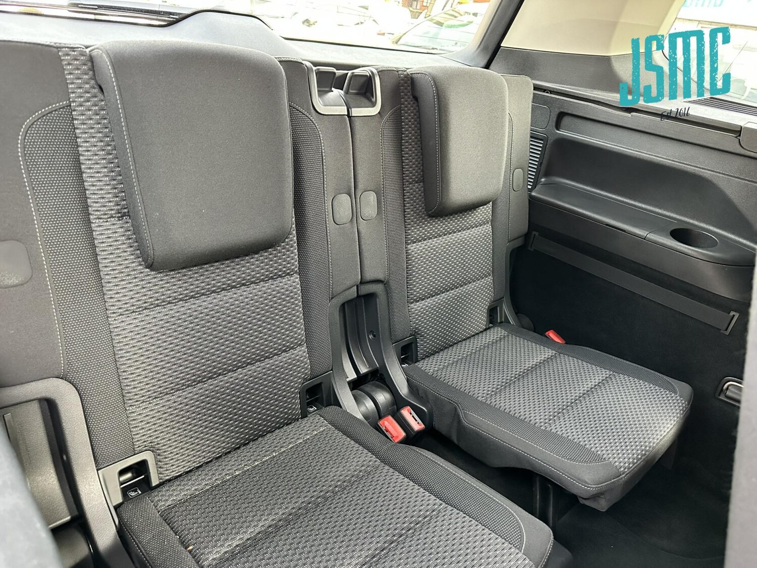 Used Volkswagen Touran 2016 for sale - 78057304: Photo 24