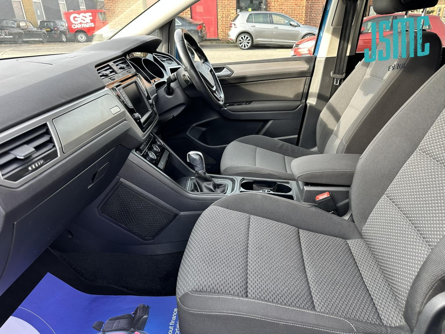 Used Volkswagen Touran 2016 for sale - 78057304: Photo 6