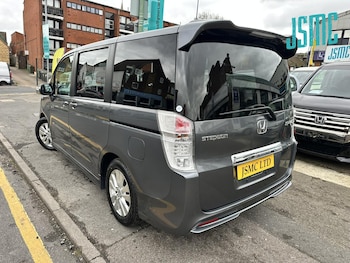 Used Honda Stepwagon 2010 for sale - 78109618: Photo