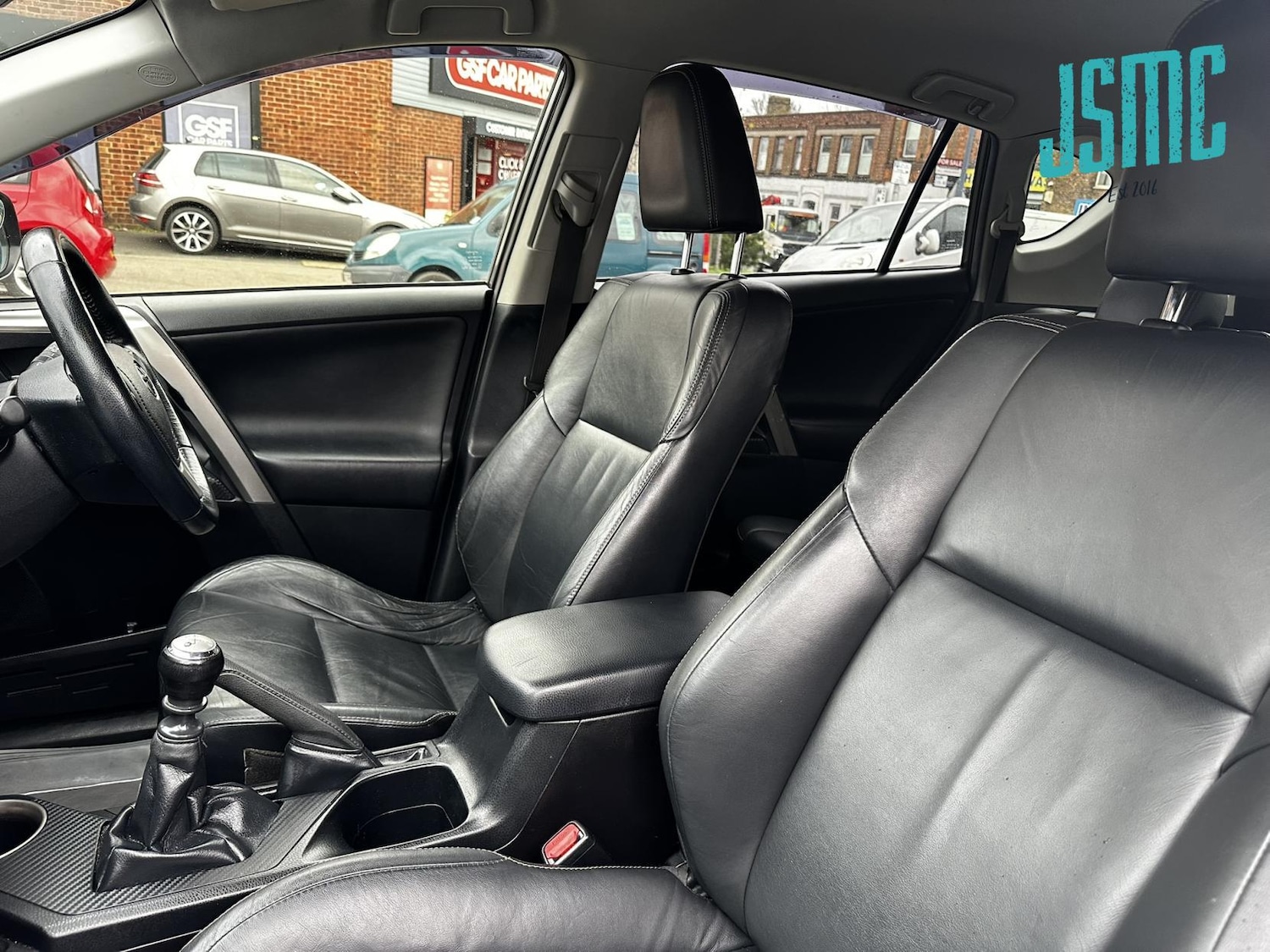 Used Toyota RAV4 2013 for sale - 76652970: Photo 8