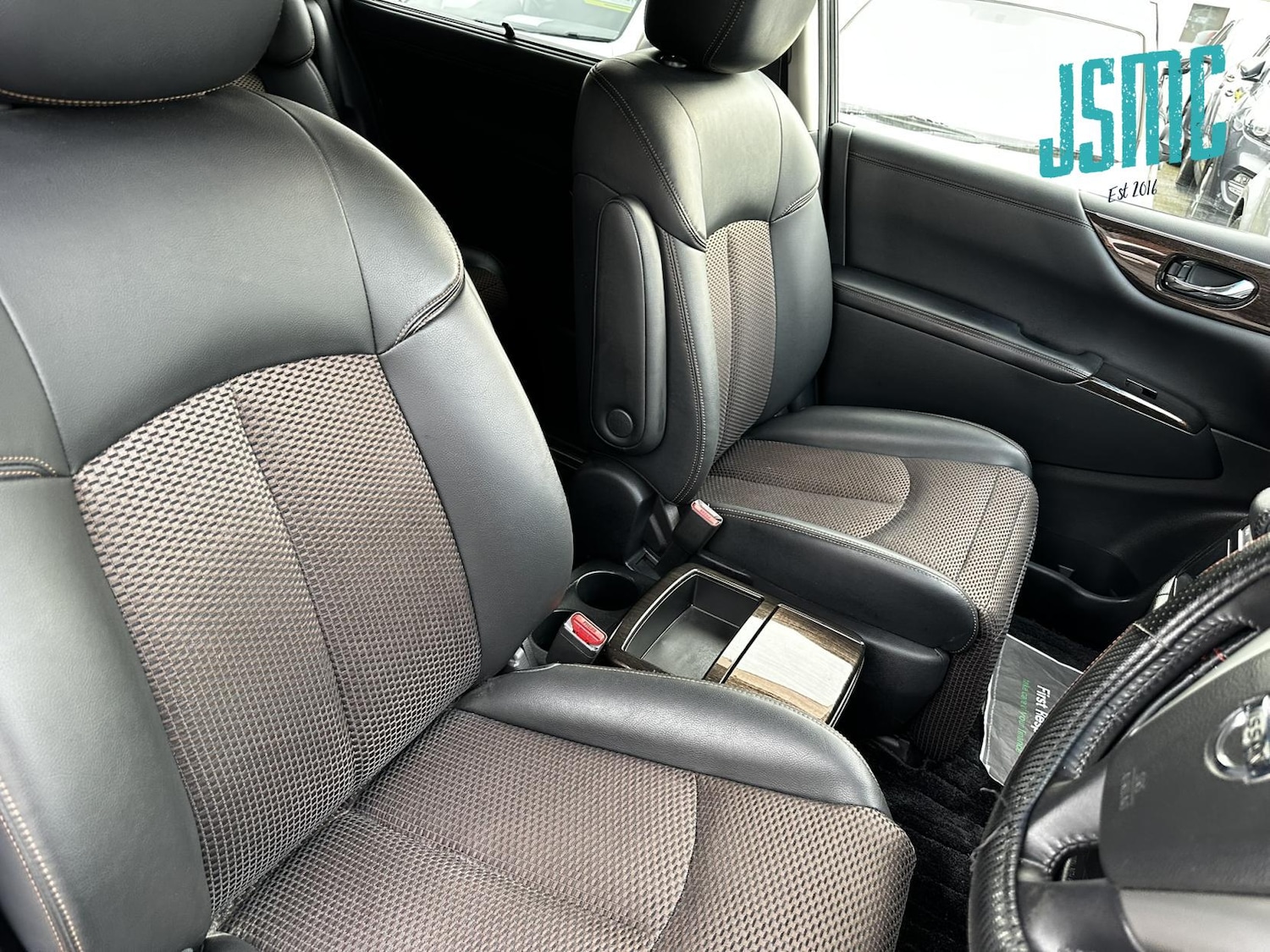 Used Nissan Elgrand 2011 for sale - 77754506: Photo 14