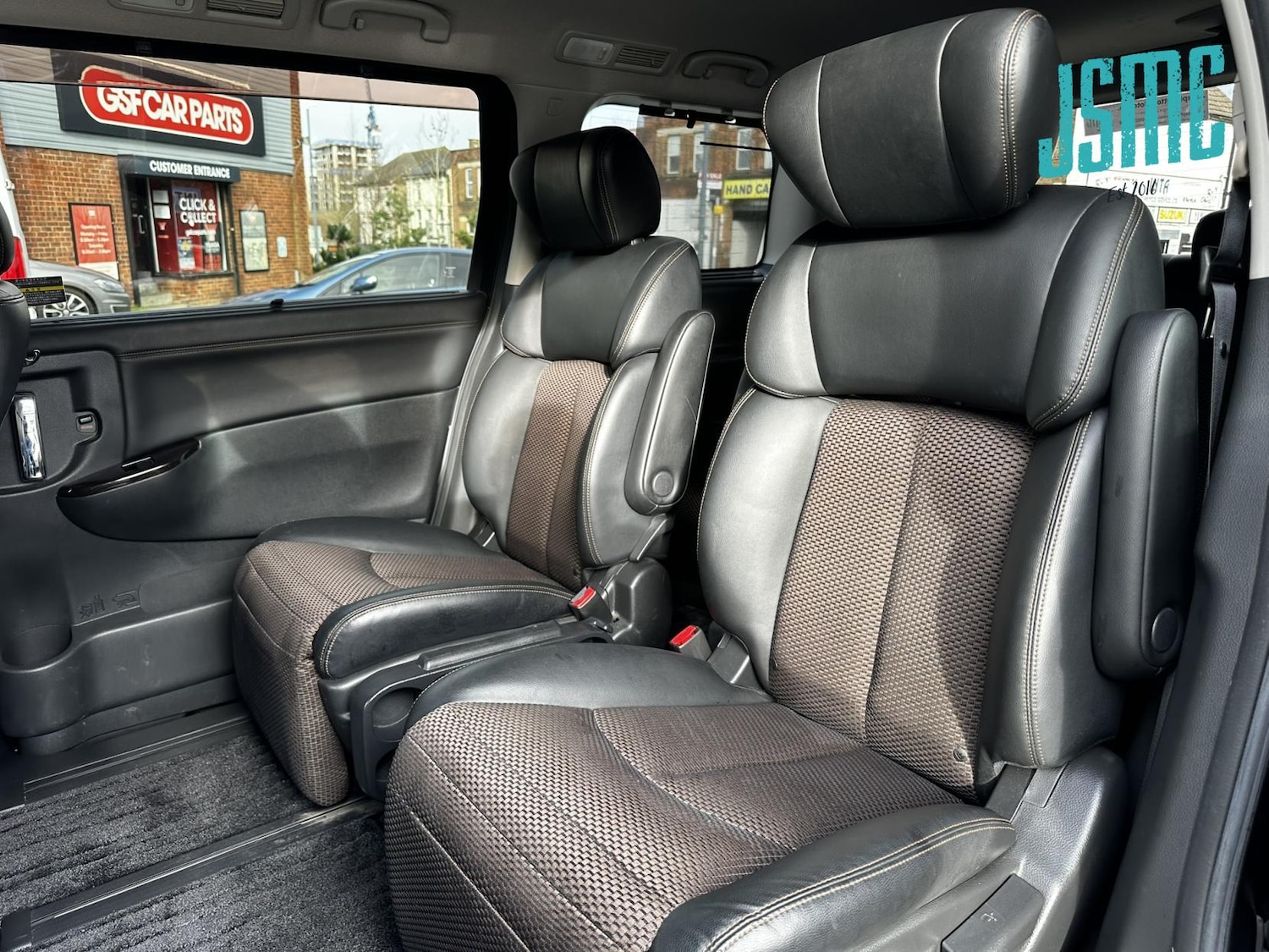 Used Nissan Elgrand 2011 for sale - 77754506: Photo 16