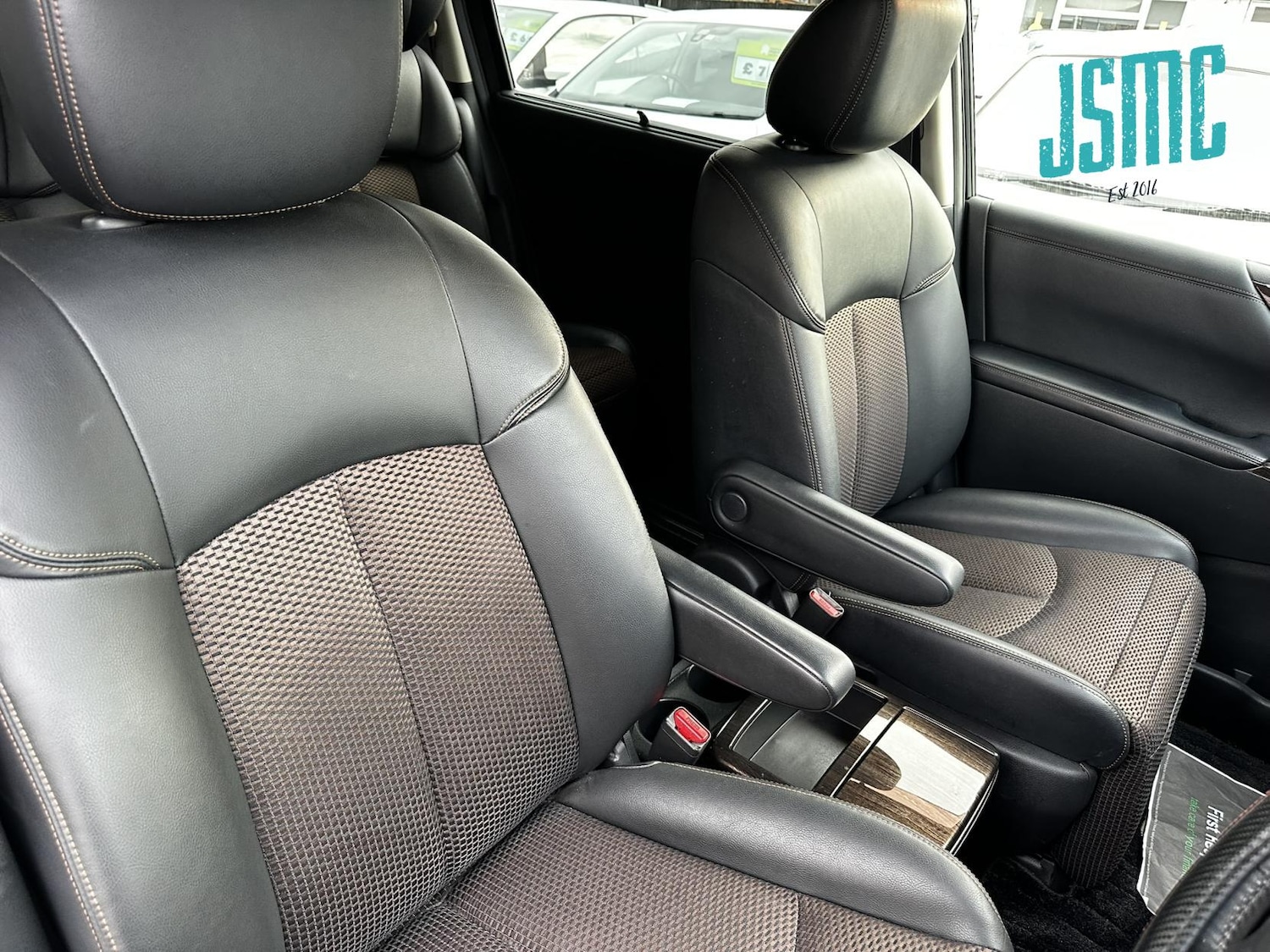 Used Nissan Elgrand 2011 for sale - 77754506: Photo 20