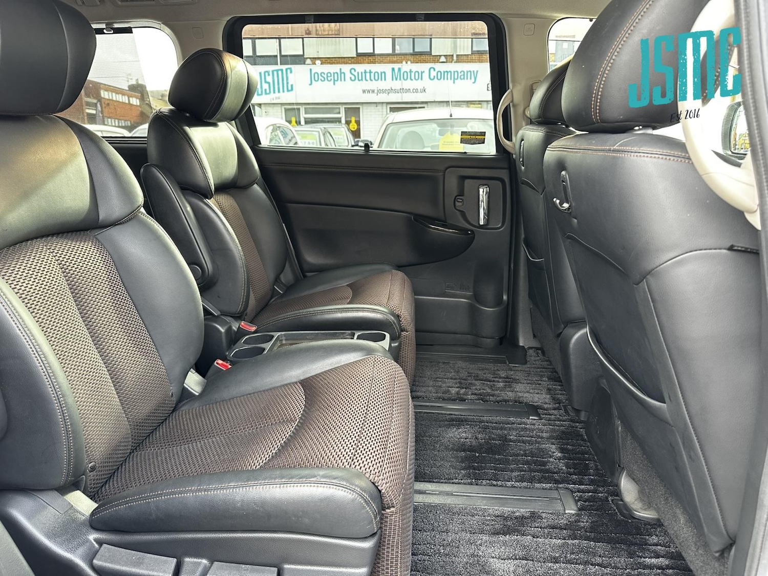 Used Nissan Elgrand 2011 for sale - 77754506: Photo 25