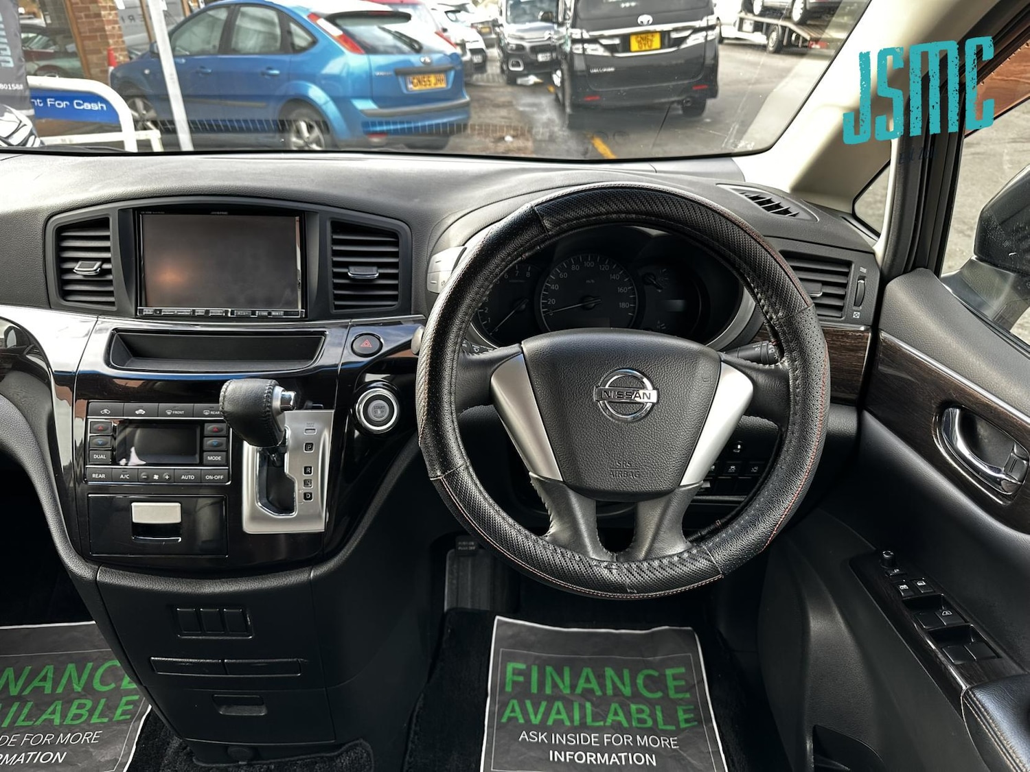 Used Nissan Elgrand 2011 for sale - 77754506: Photo 33