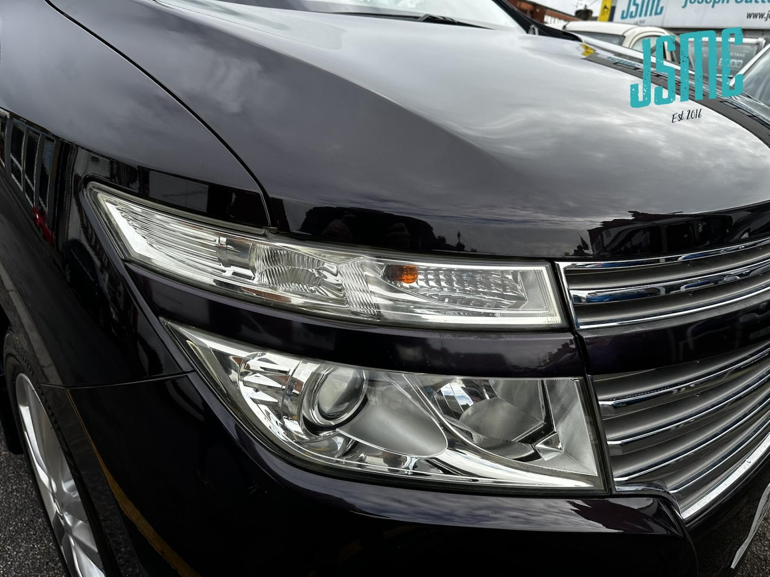 Used Nissan Elgrand 2011 for sale - 77754506: Photo 46