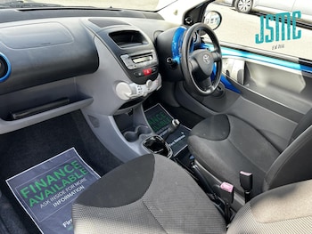 Used Toyota AYGO 2010 for sale - 75572638: Photo