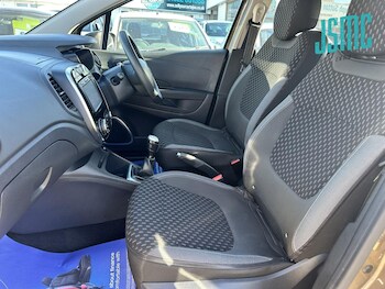 Used Renault Captur 2018 for sale - 78353024: Photo