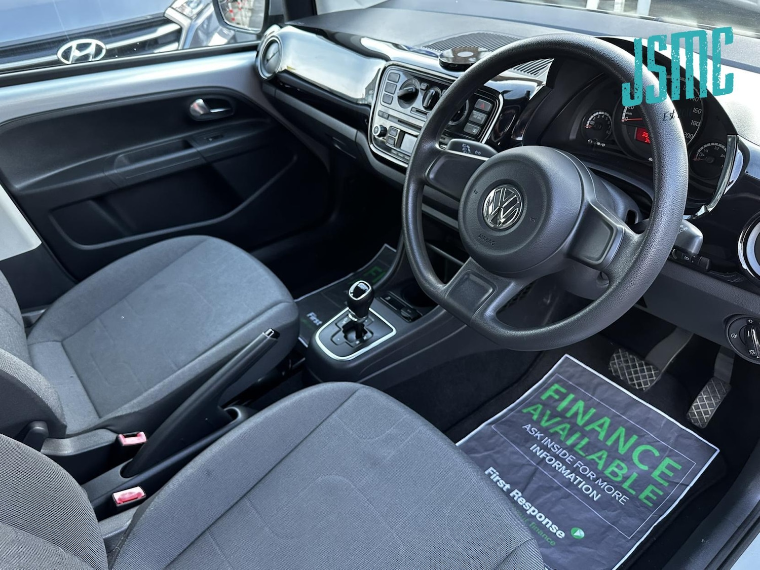 Used Volkswagen up! 2012 for sale - 77754511: Photo 6