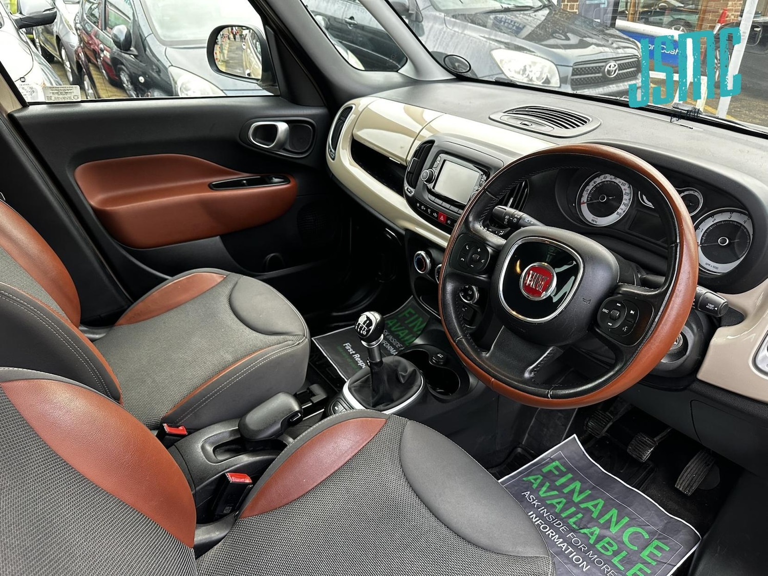 Used Fiat 500L 2014 for sale - 77198472: Photo 2