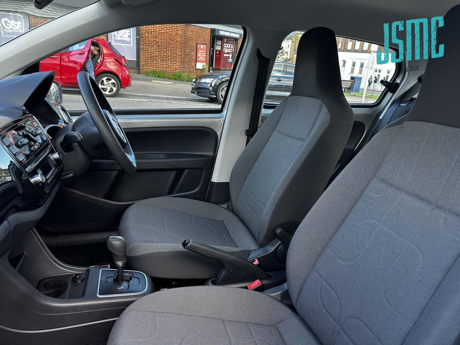 Used Volkswagen up! 2013 for sale - 76402292: Photo 9