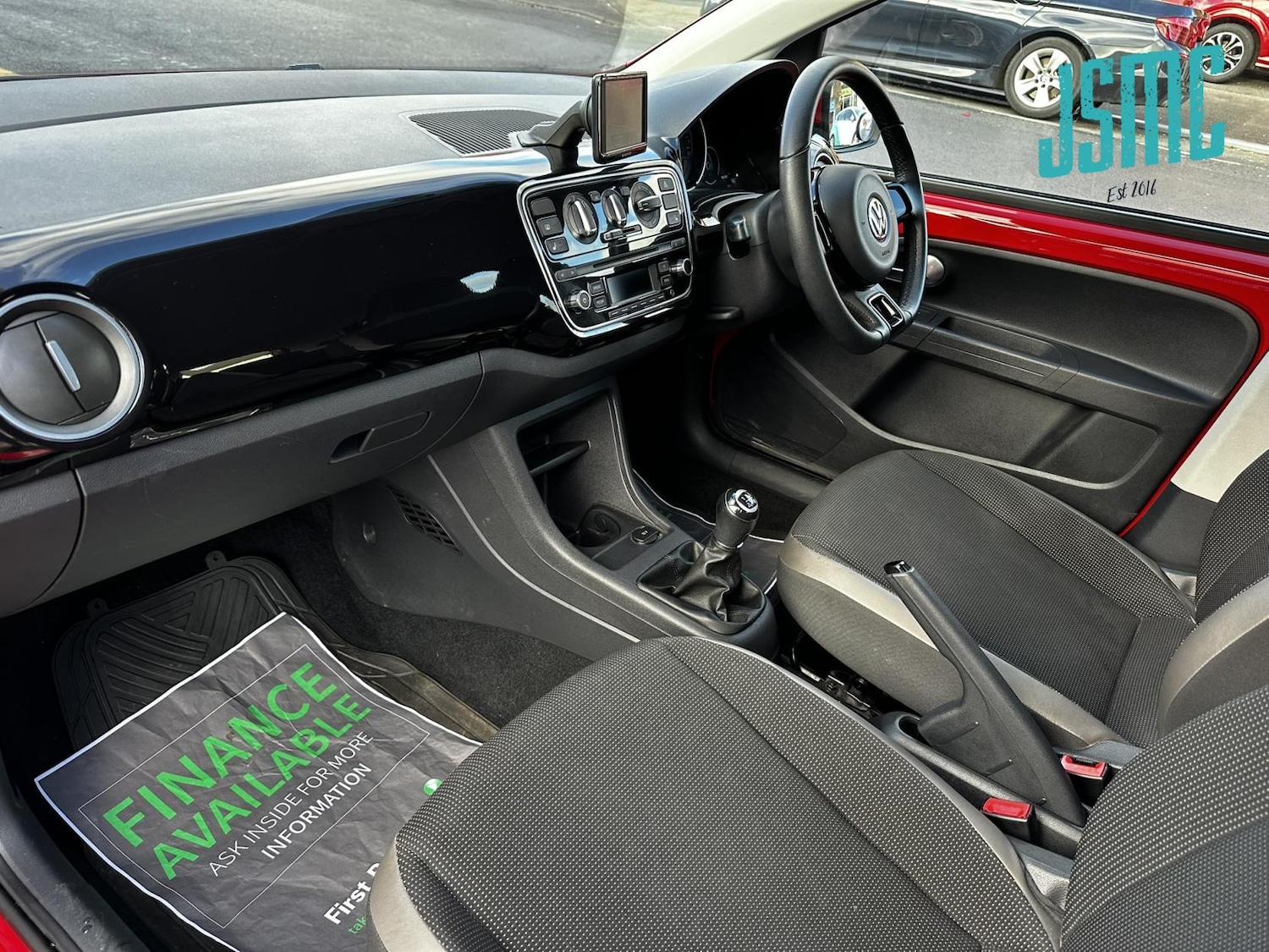 Used Volkswagen up! 2012 for sale - 77054821: Photo 2