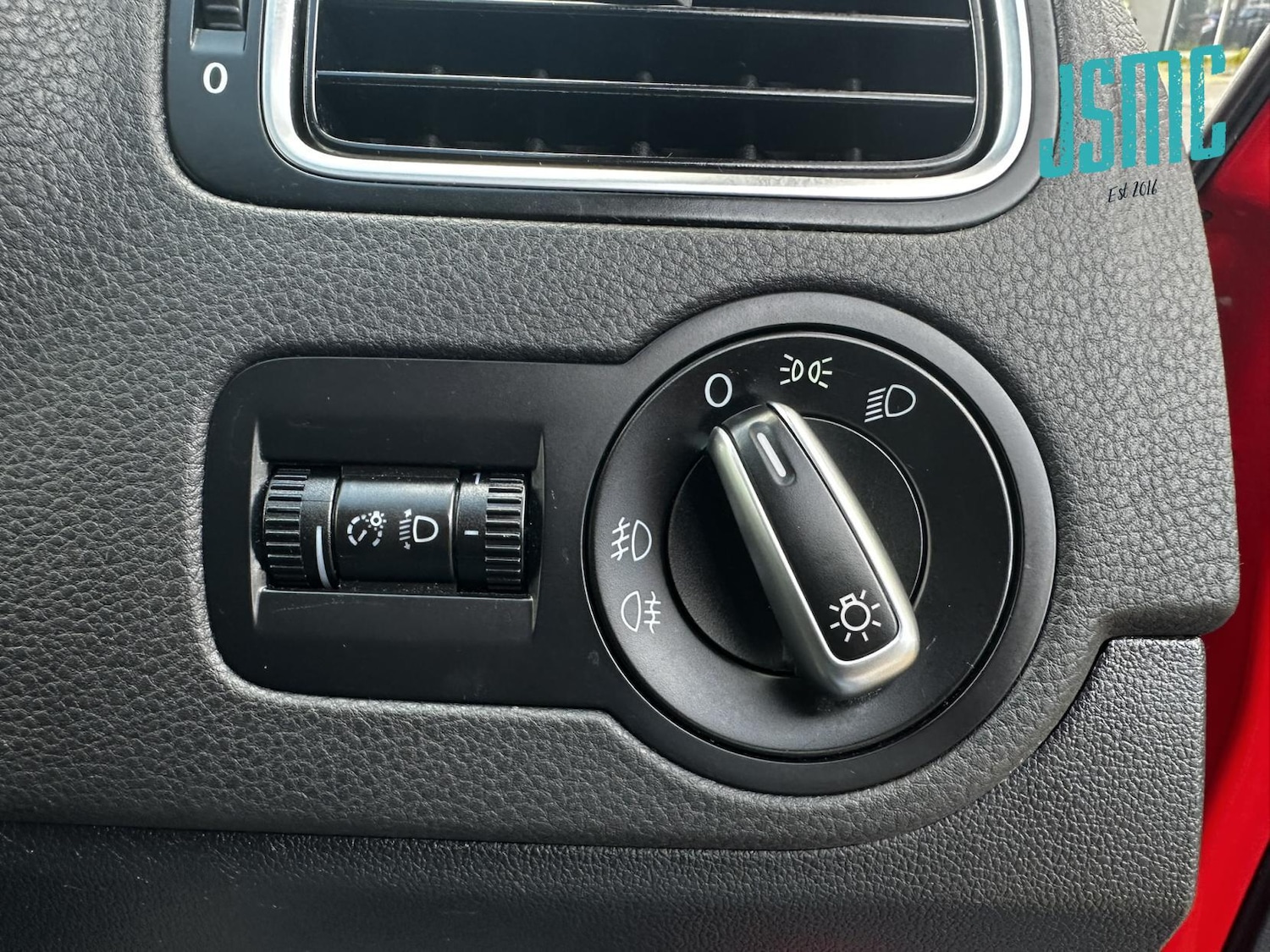 Used Volkswagen Polo 2011 for sale - 76344877: Photo 14