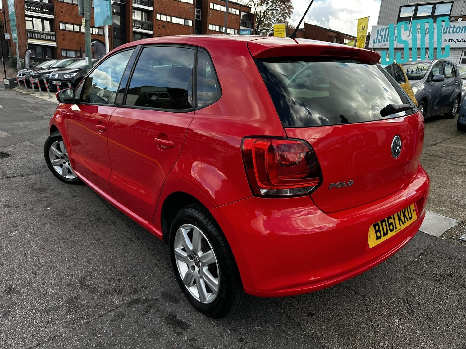 Used Volkswagen Polo 2011 for sale - 76344877: Photo 3