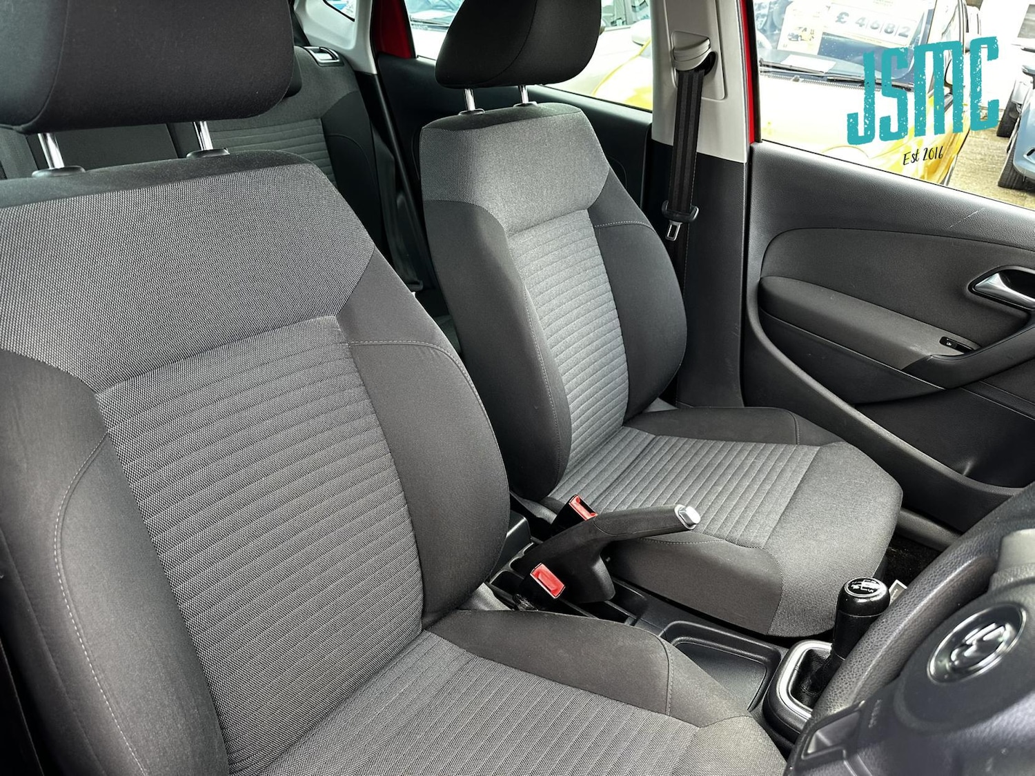 Used Volkswagen Polo 2011 for sale - 76344877: Photo 6