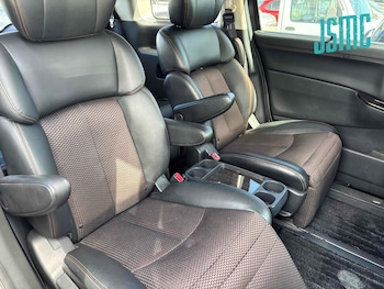 Used Nissan Elgrand 2011 for sale - 76750326: Photo