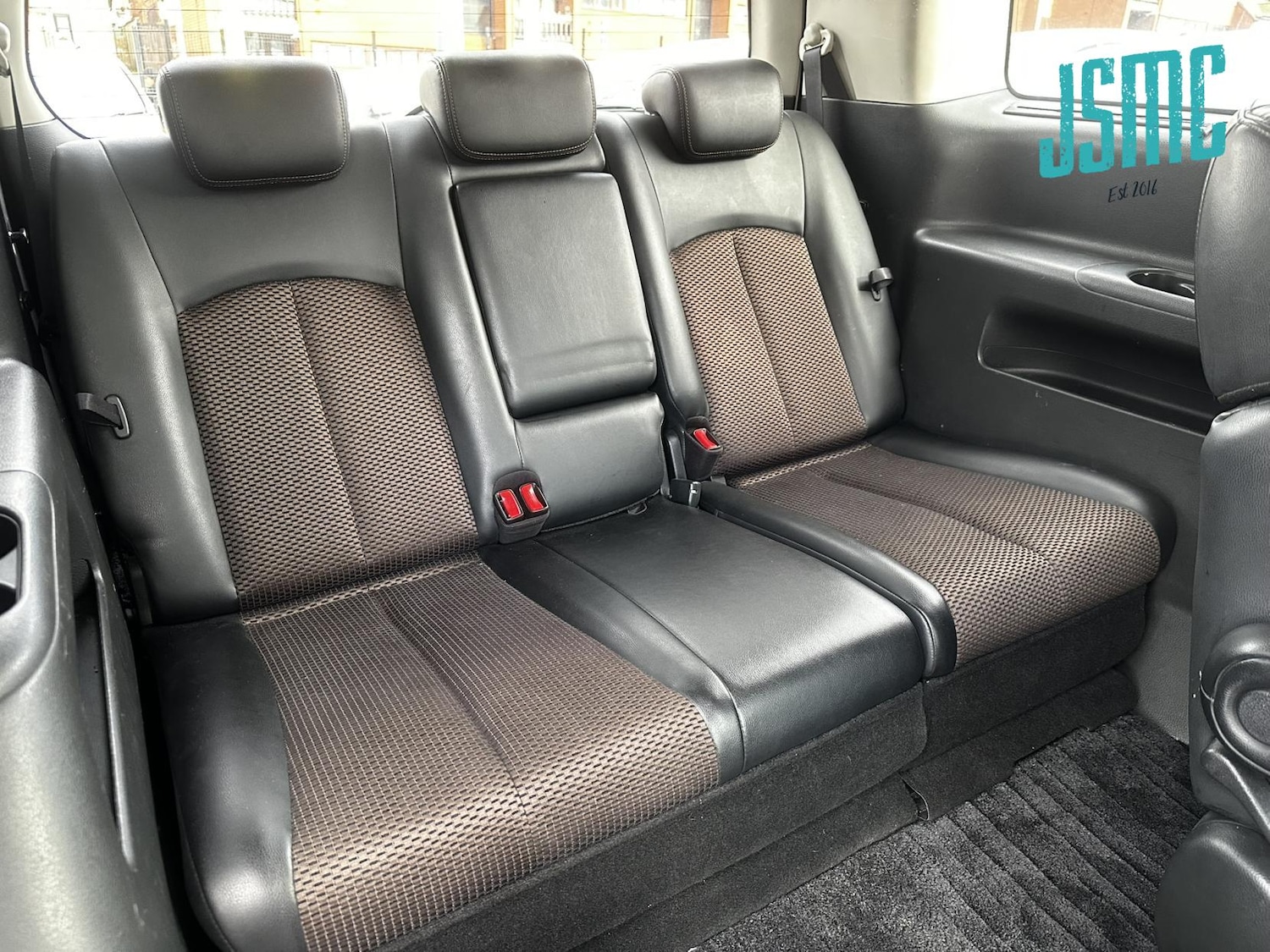 Used Nissan Elgrand 2011 for sale - 78099771: Photo 12