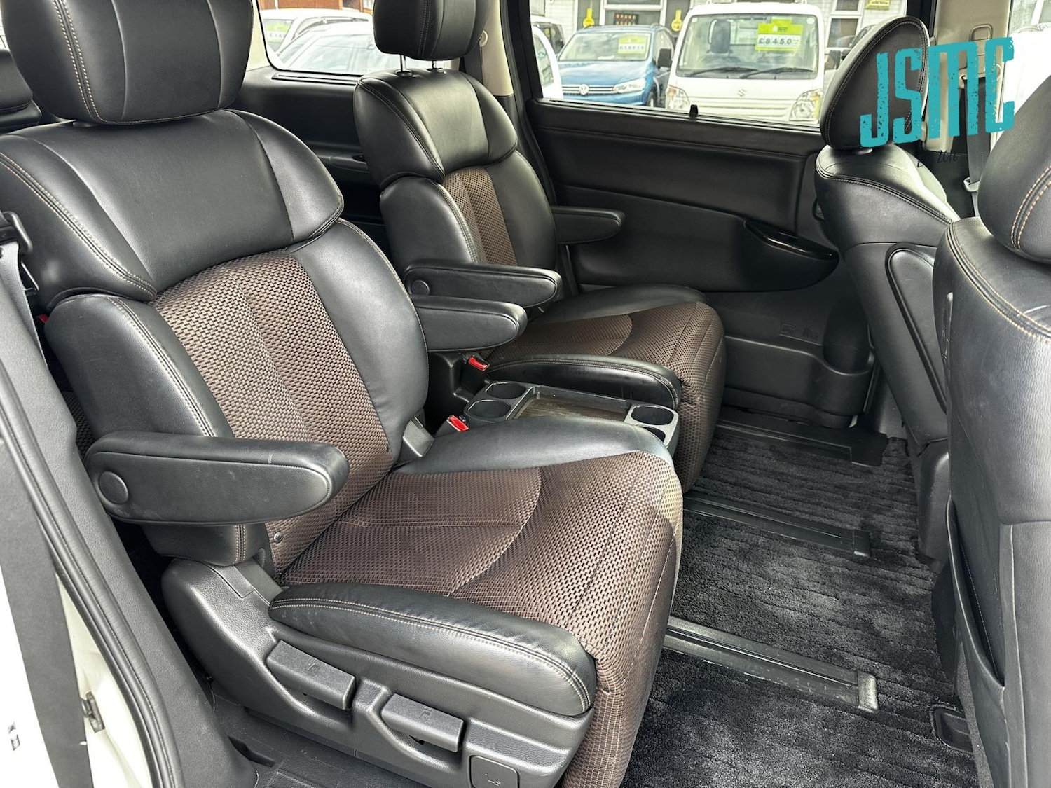 Used Nissan Elgrand 2011 for sale - 78099771: Photo 14