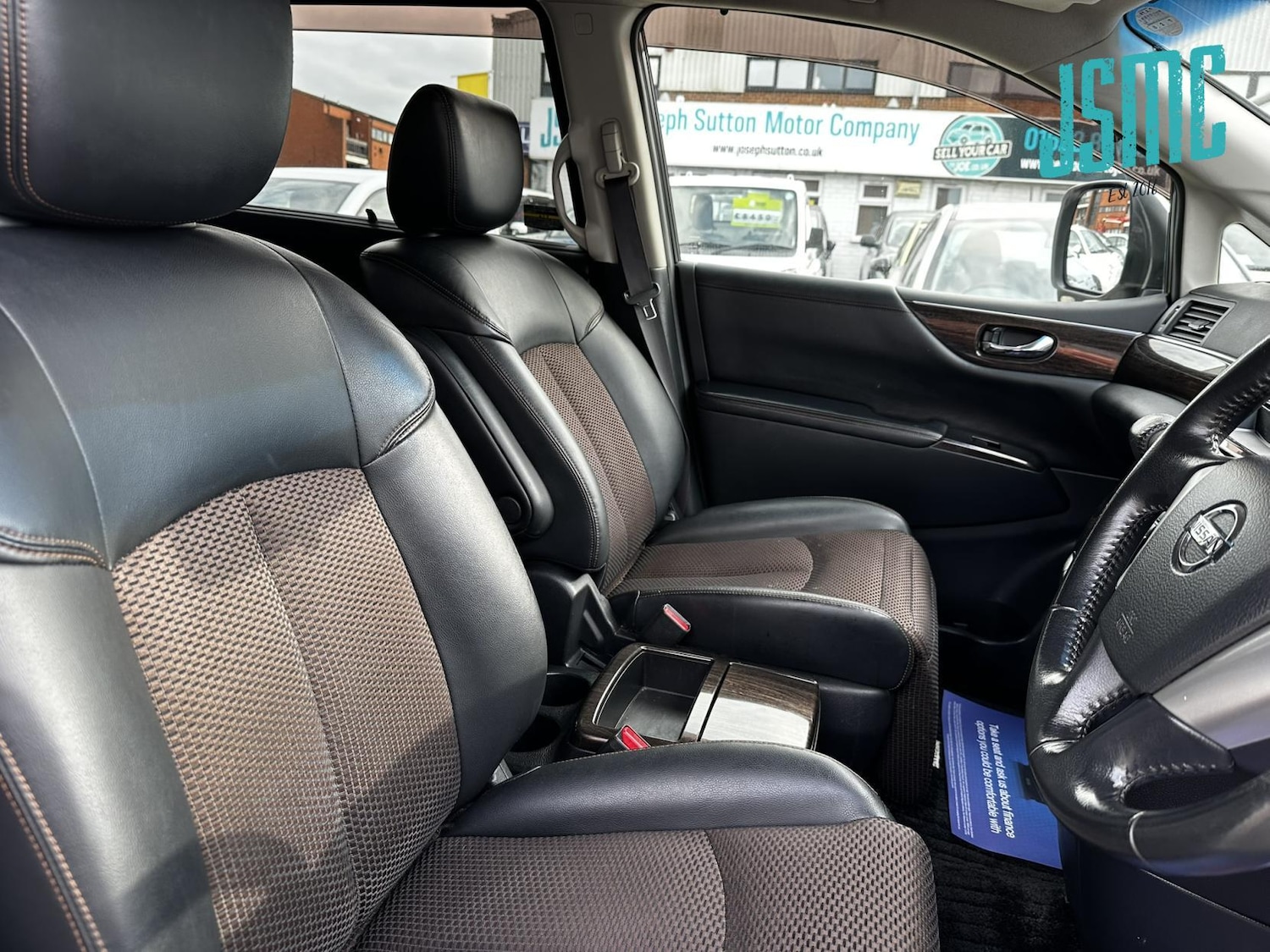 Used Nissan Elgrand 2011 for sale - 78099771: Photo 15