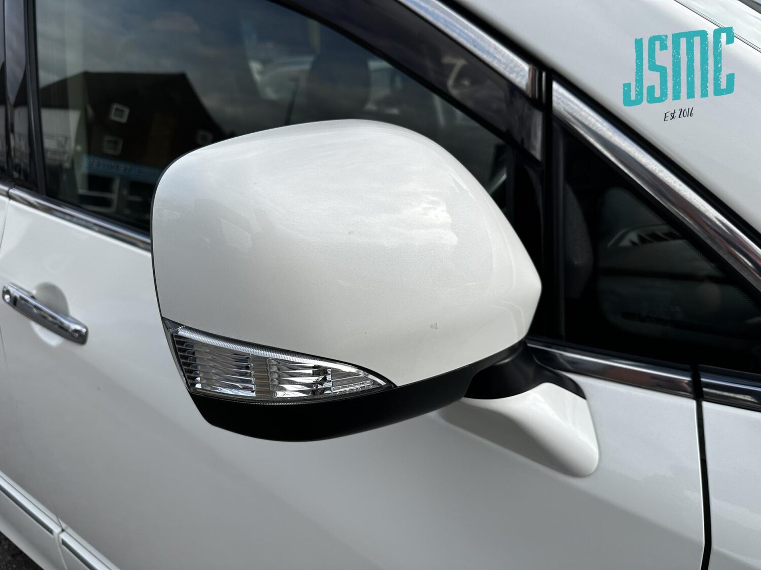 Used Nissan Elgrand 2011 for sale - 78099771: Photo 32