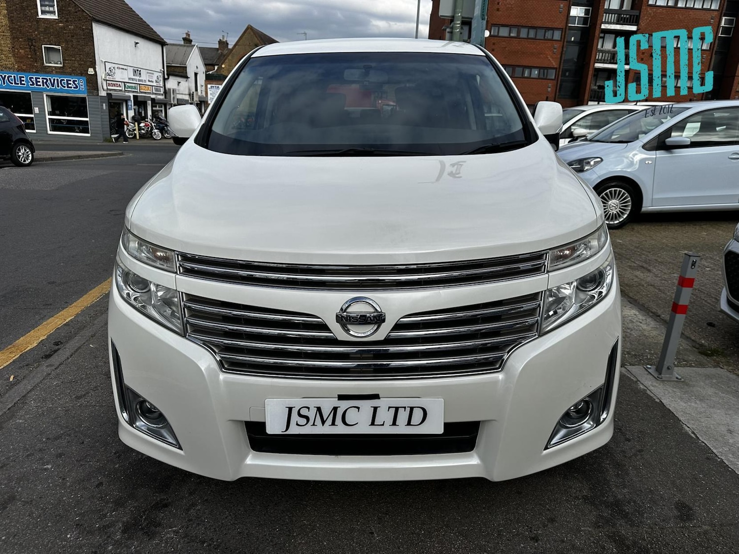 Used Nissan Elgrand 2011 for sale - 78099771: Photo 5