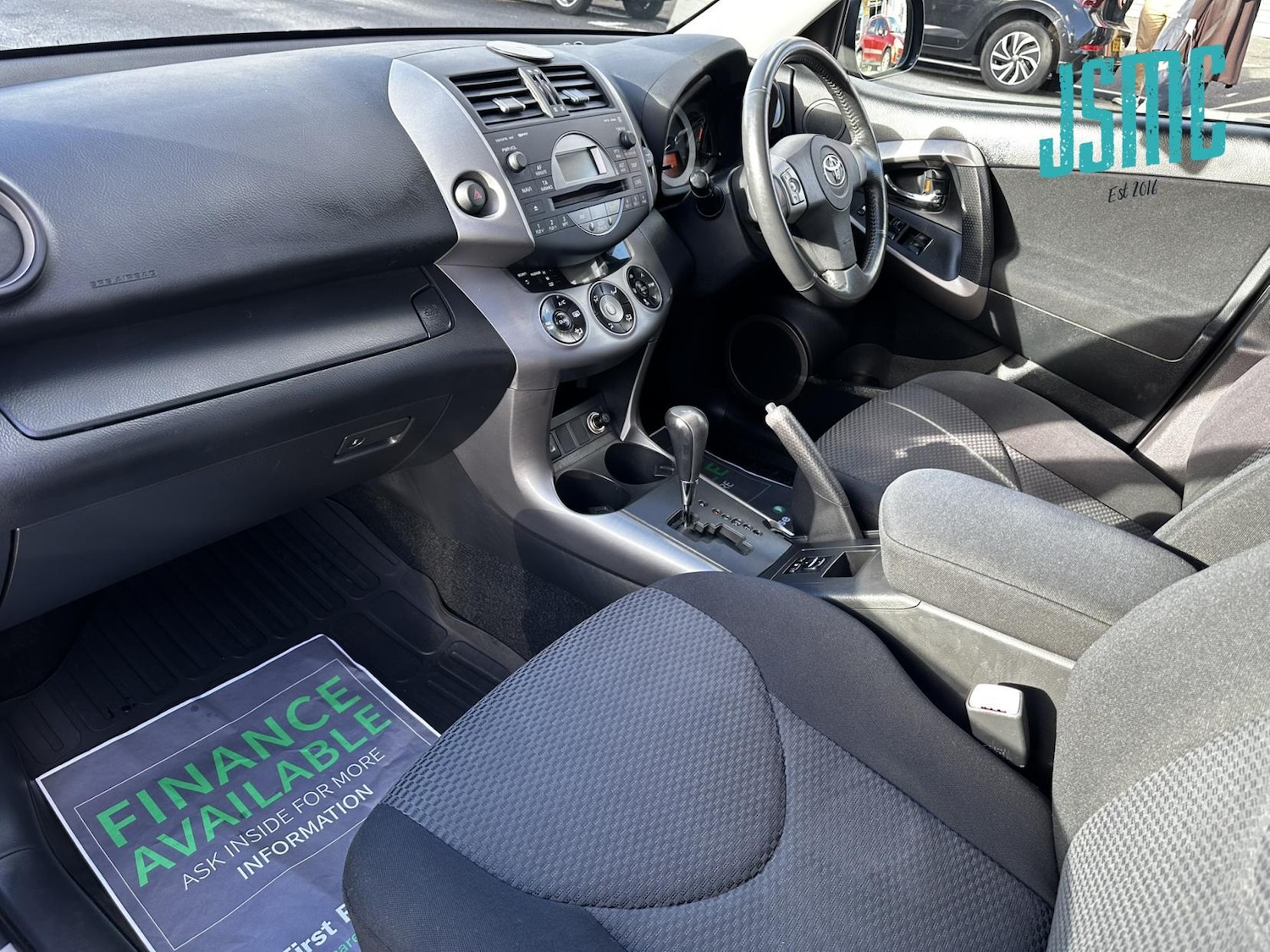 Used Toyota RAV4 2007 for sale - 76438410: Photo 2