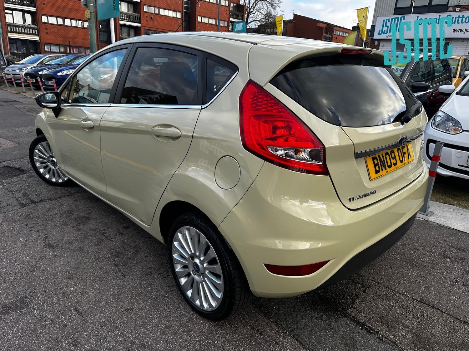 Used Ford Fiesta 2009 for sale - 76511216: Photo 4