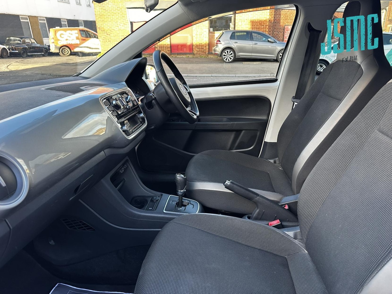 Used Volkswagen up! 2012 for sale - 77754510: Photo 5