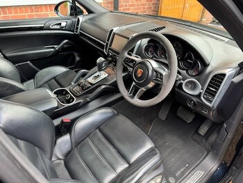 Used Porsche Cayenne 2015 for sale - 78937715: Photo