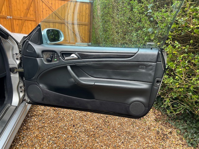 Used Mercedes-Benz CLK 2000 for sale - 77745218: Photo 4