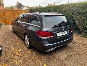 Used Mercedes-Benz E Class 2014 for sale - 76462348: Photo