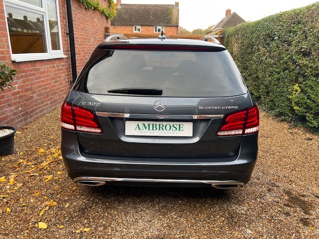 Used Mercedes-Benz E Class 2014 for sale - 76462348: Photo 9