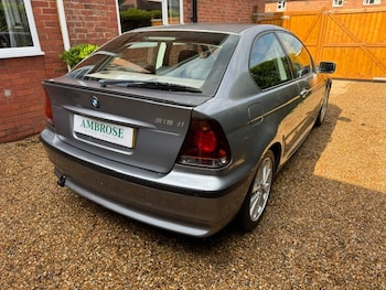 Used BMW 3 Series 2004 for sale - 79017236: Photo