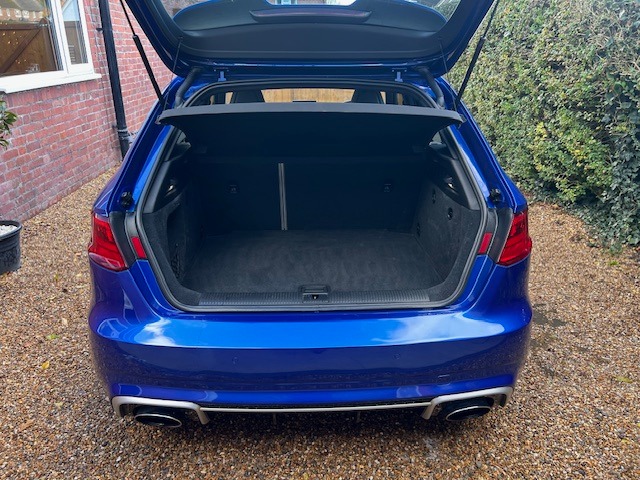 Used Audi RS3 2015 for sale - 76762202: Photo 6