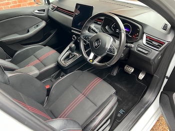 Used Renault Clio 2021 for sale - 75760518: Photo