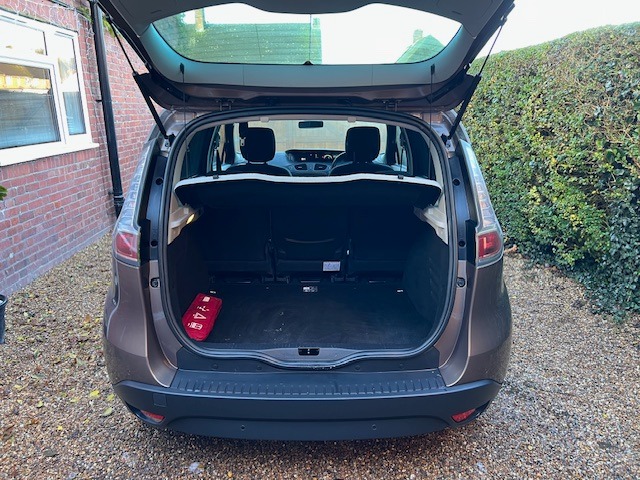 Used Renault Scenic 2016 for sale - 76792403: Photo 8