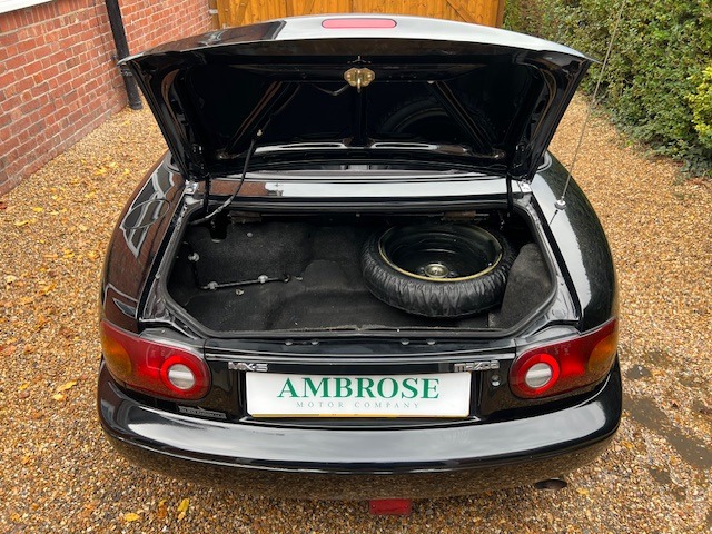 Used Mazda MX-5 1997 for sale - 76476975: Photo 6