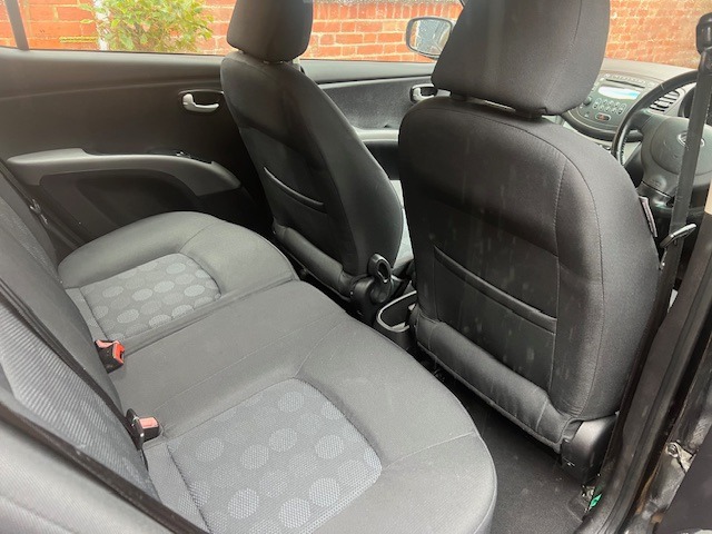 Used Hyundai i10 2010 for sale - 77294377: Photo 5