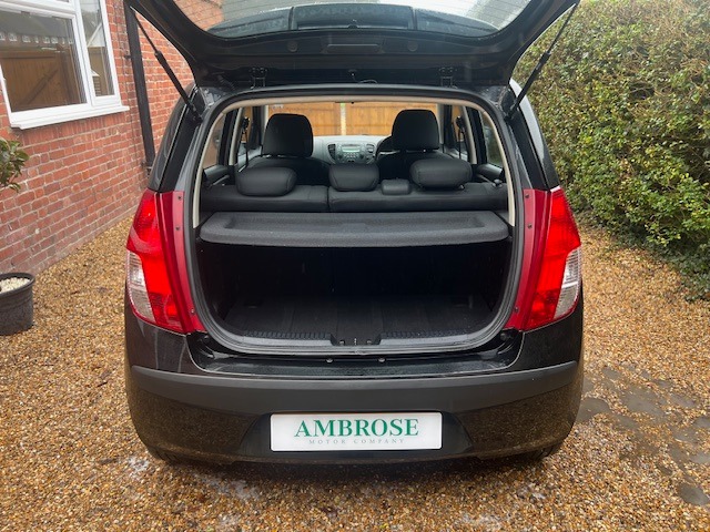 Used Hyundai i10 2010 for sale - 77294377: Photo 6