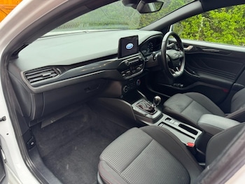 Used Ford Focus 2021 for sale - 78078203: Photo