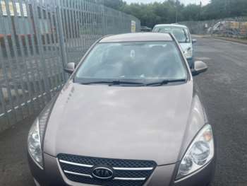 2009 (09) - 1.6 LS 5dr