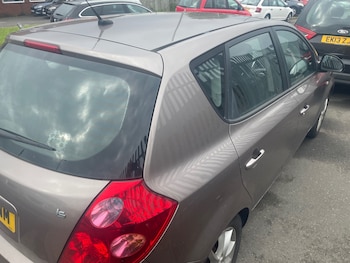 Used Kia Ceed 2009 for sale - 75303085: Photo