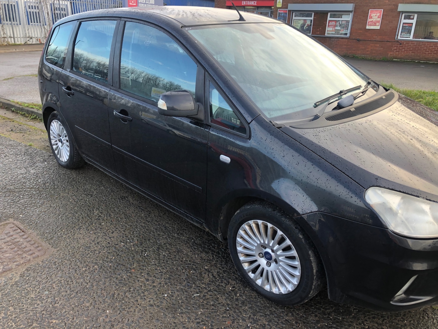 Used Ford C-Max 2011 for sale - 76736128: Photo 2