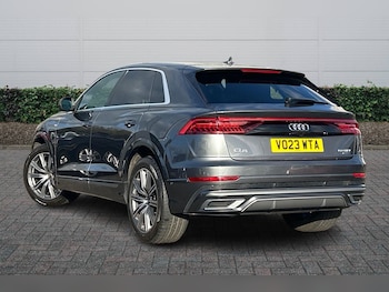 Used Audi Q8 2023 for sale - 78021752: Photo