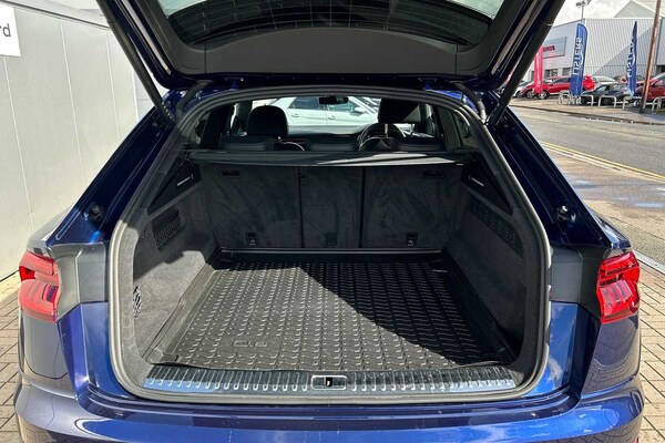 Used Audi Q8 2022 for sale - 75783397: Photo 12