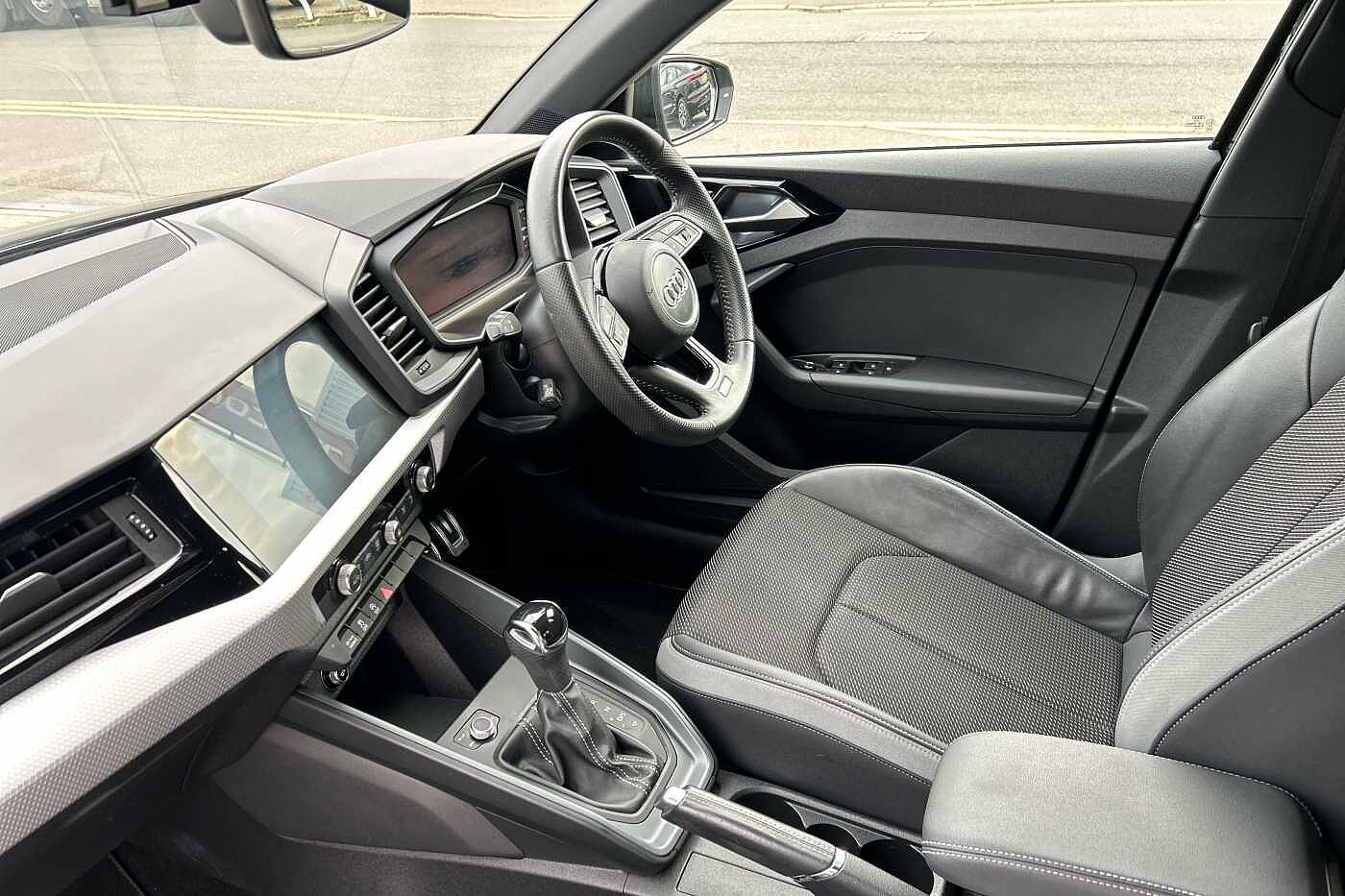 Used Audi A1 2020 for sale - 76389682: Photo 2