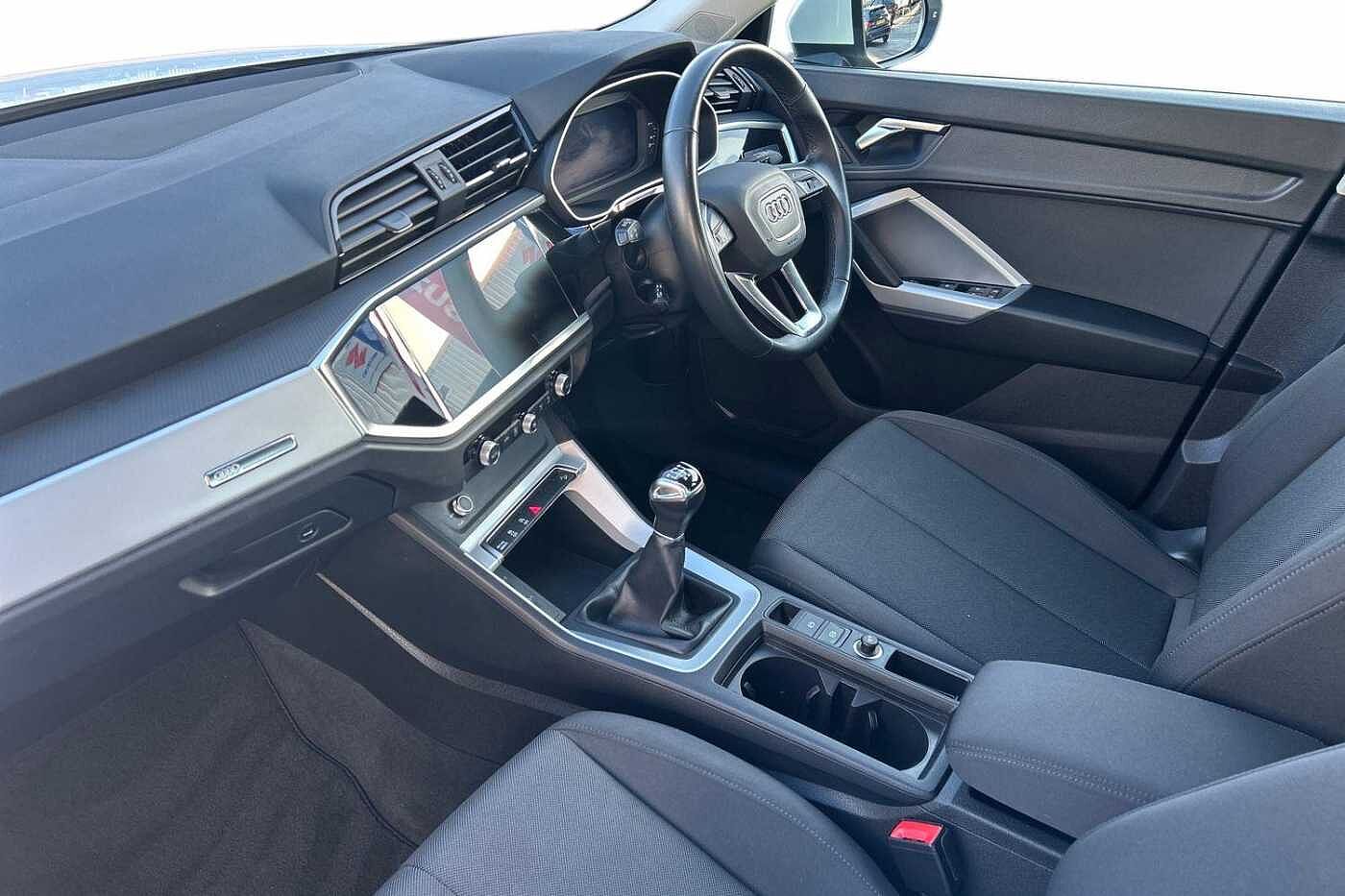 Used Audi Q3 2022 for sale - 77725145: Photo 2