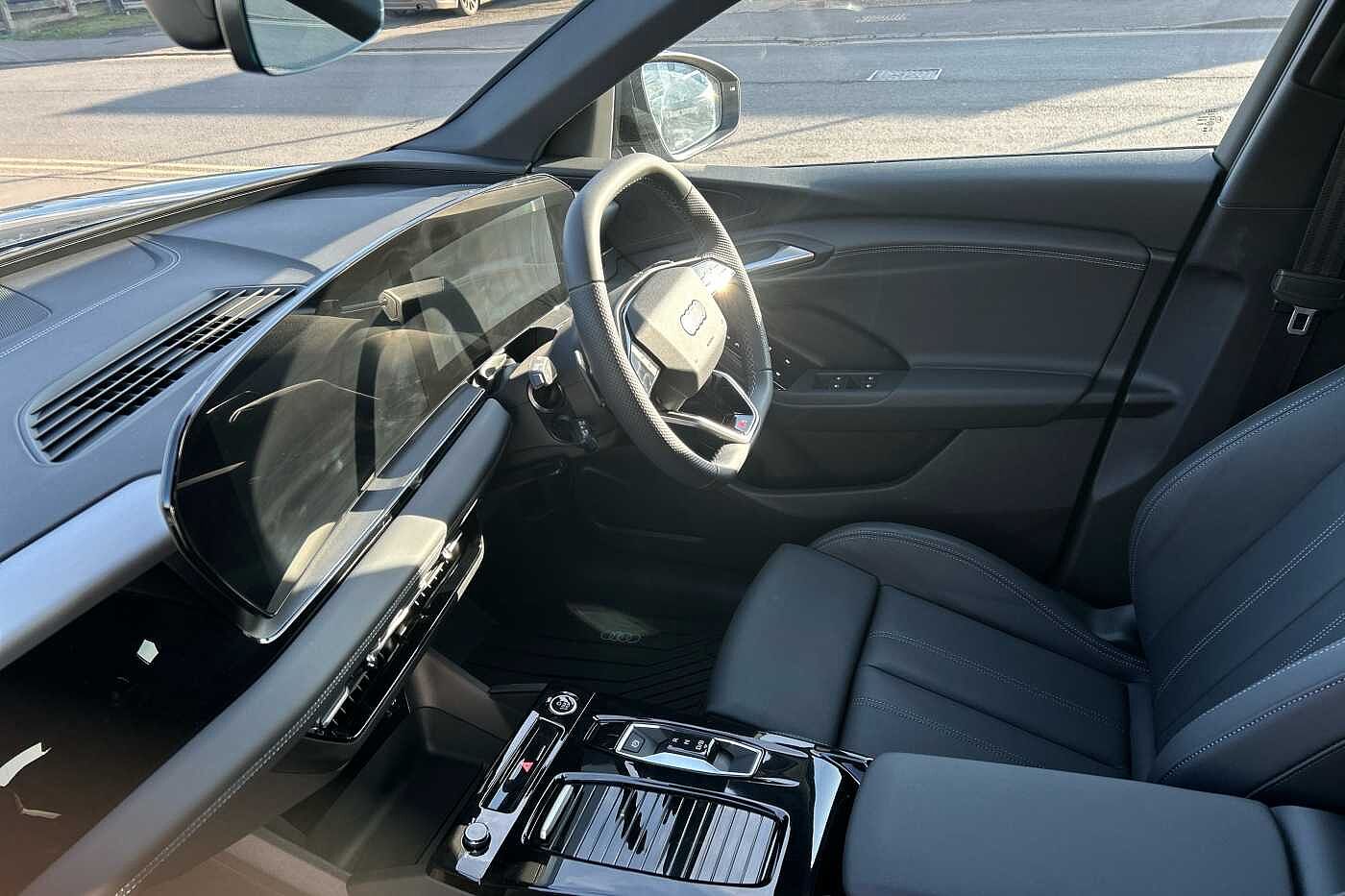 Used Audi Q6 e-tron 2025 for sale - 76800746: Photo 2