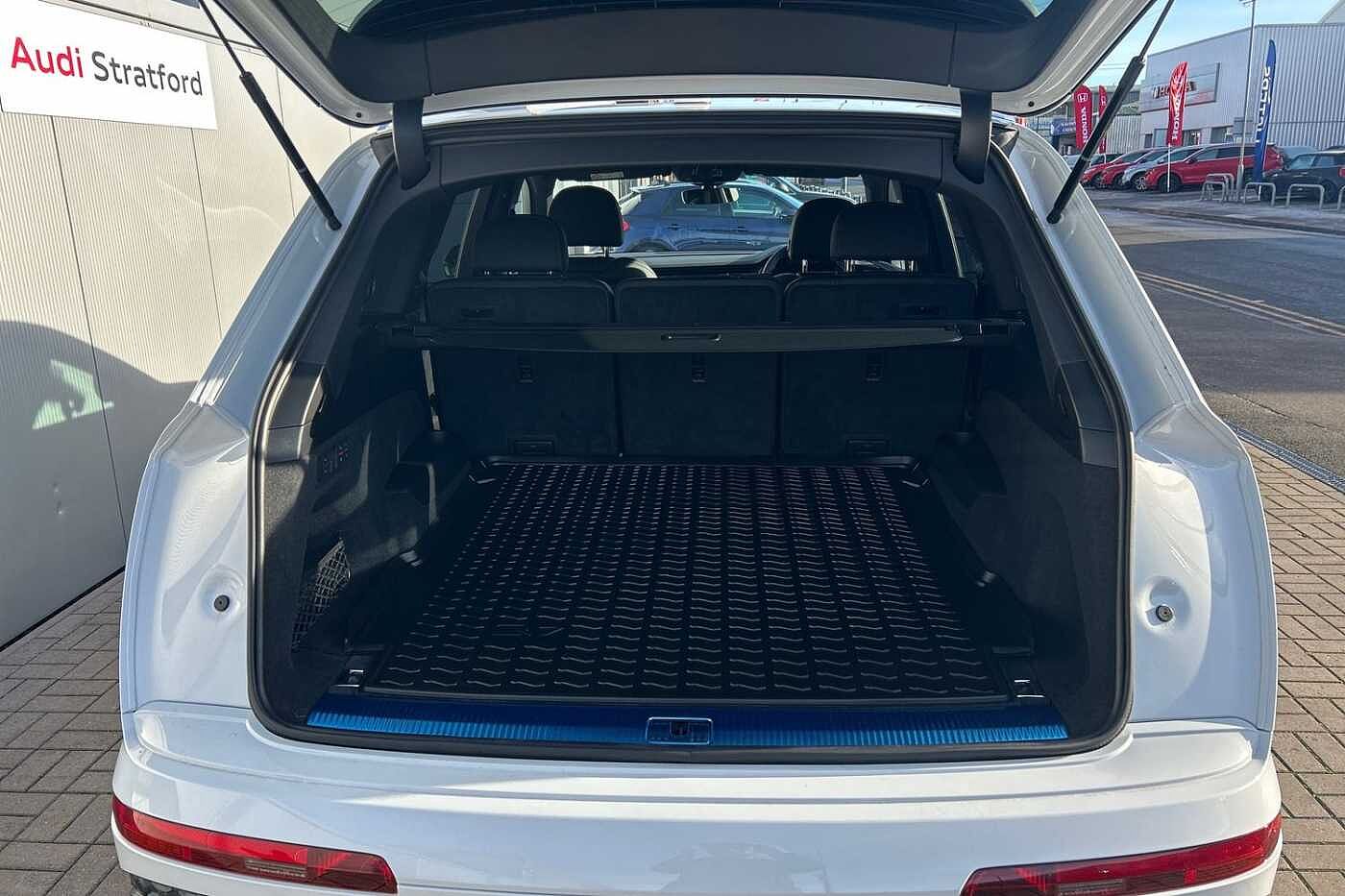 Used Audi Q7 2025 for sale - 76716719: Photo 11